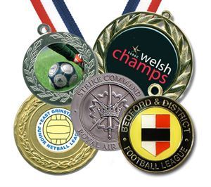 CHRISTMAS METAL MEDALS BIG 70mm PACK OF 10 RIBBONS INSERTS OWN LOGO & TEXT 