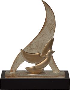 Soaring Bird Pewter Trophy - BEL460-014