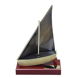 Black Sail Handmade Metal Trophy - 675